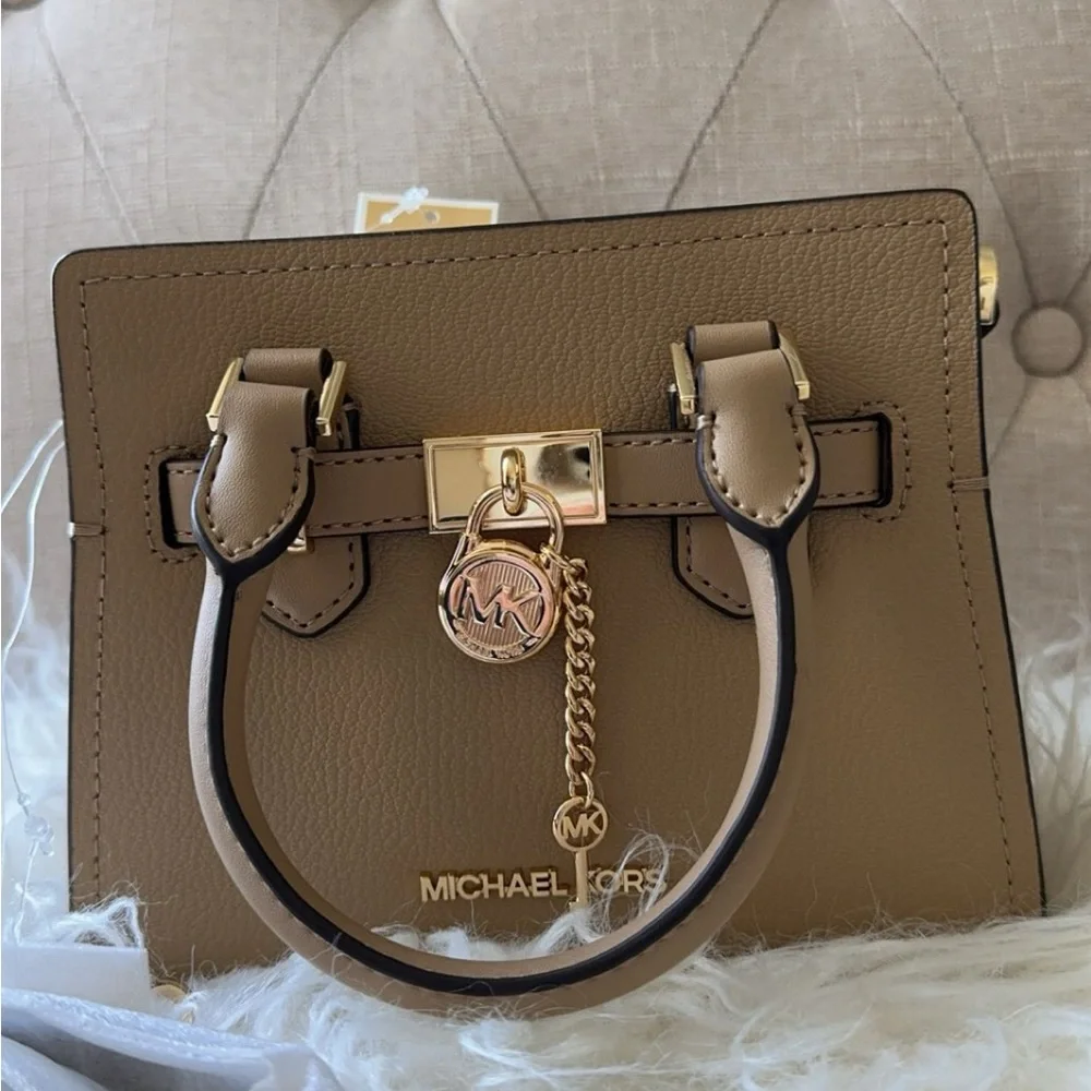 Michael Kors crossbody Tan Mini Bag with Padlock Detail - Picture 2 of 3